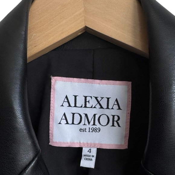 ALEXIA ADMOR | NWOT Nora Vegan Leather Blazer Black Jacket Gold Buttons Small 4 - Picture 3 of 9